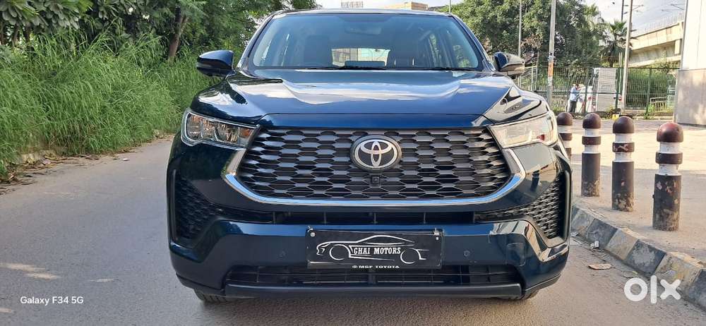Toyota Innova Hycross 2.0 VX Hybrid 7 STR, 2023, Petrol