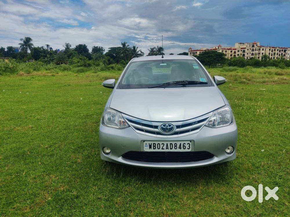 Toyota Etios Liva 2011-2012 VX, 2013, Petrol