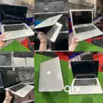 Macbook  Air & pro  सबसे सस्ता होलसेल से भी कम दामो में उपलब्ध हैं