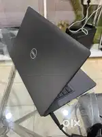 Dell i5  Touchscreen 8gb 256gb  8th gen. Rs 21k