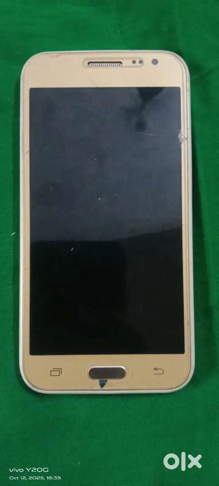Samsung j2 for sale -only you need to replace screen