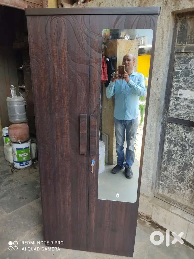 It's New manufacturing 2 door wardrobe