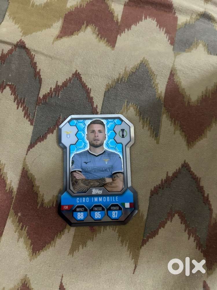 Super rare chromshield match attax football cards