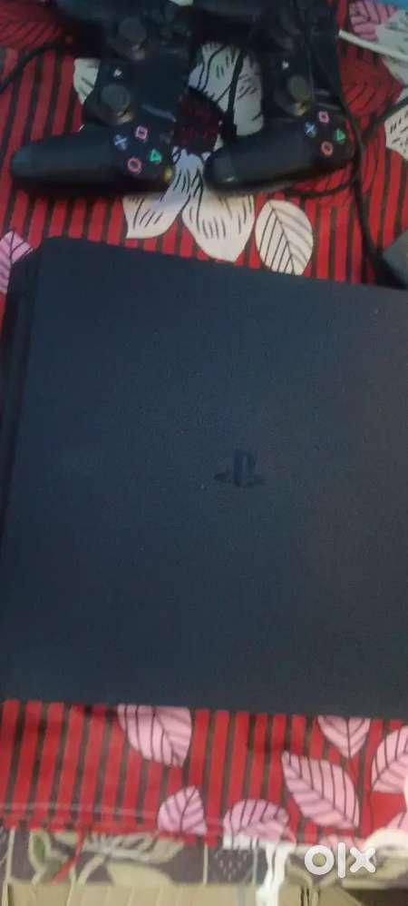 Ps 4 slim 1tb Play station 4 1tb