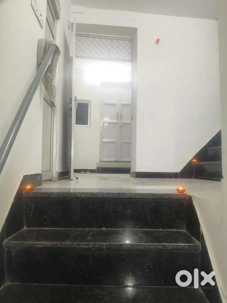for a rent Rammonaj court fatehsagar near by tirupati balaji mandir
