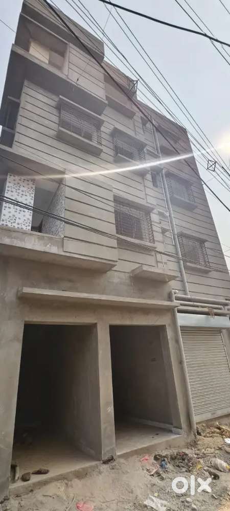 BIG SIZE 3BHK TOLLYGUNGE HARIDEVPUR