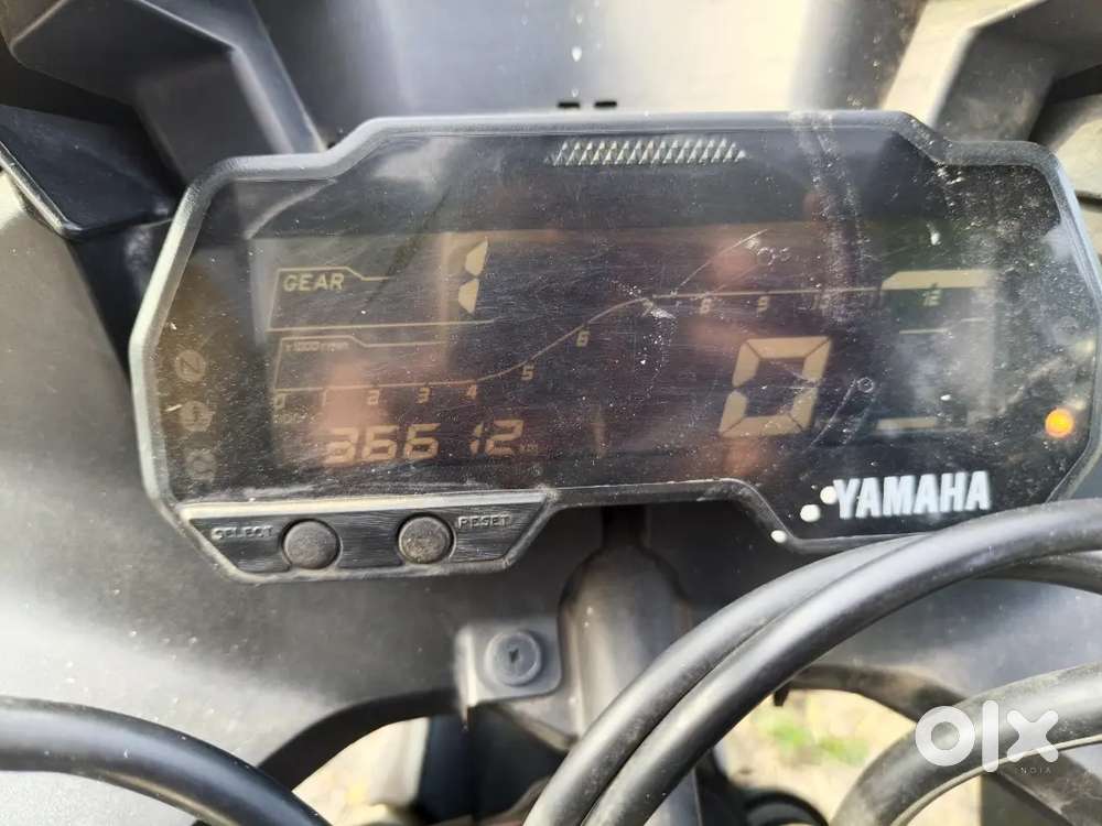 R15 v3 0 accident 1st owner