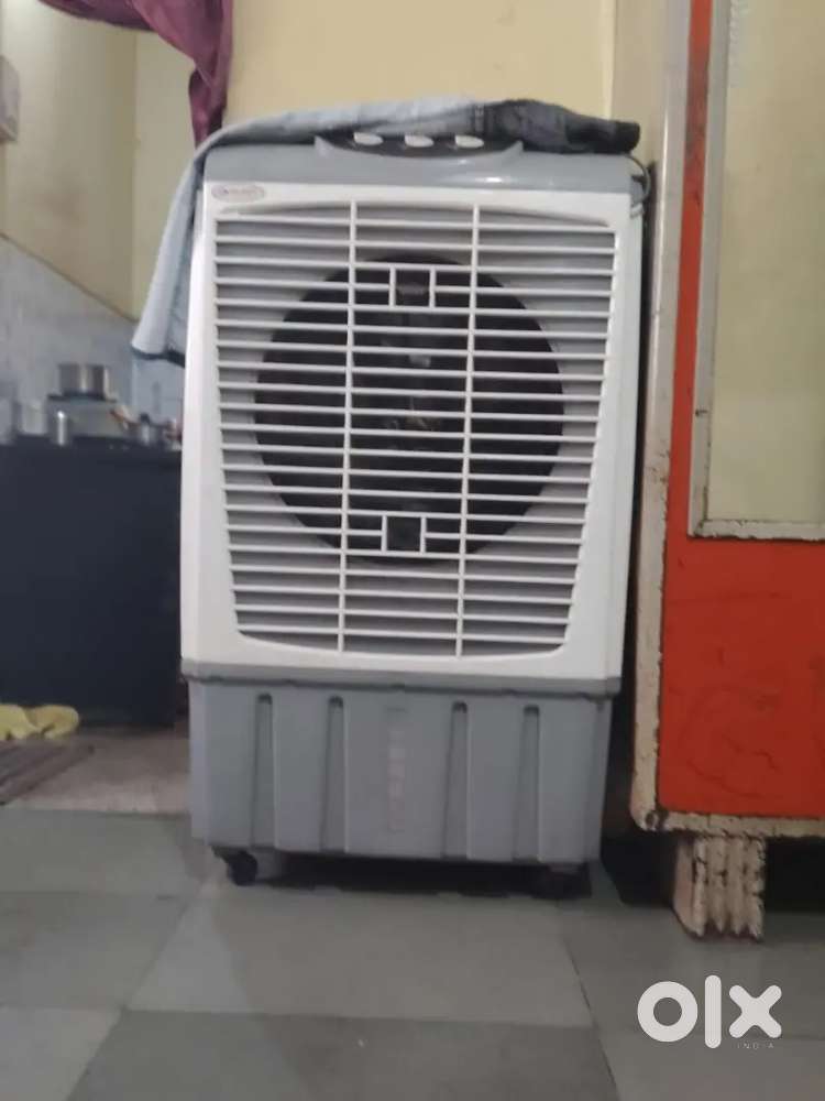 Urgent selling krna hai cooler