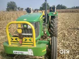 John Deere Tractor 5050D