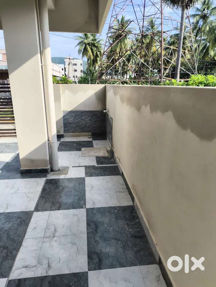 2BHK పాయకరావుపేట రాజు గారి బీడులో ఇల్లు అద్దెకు ఉంది