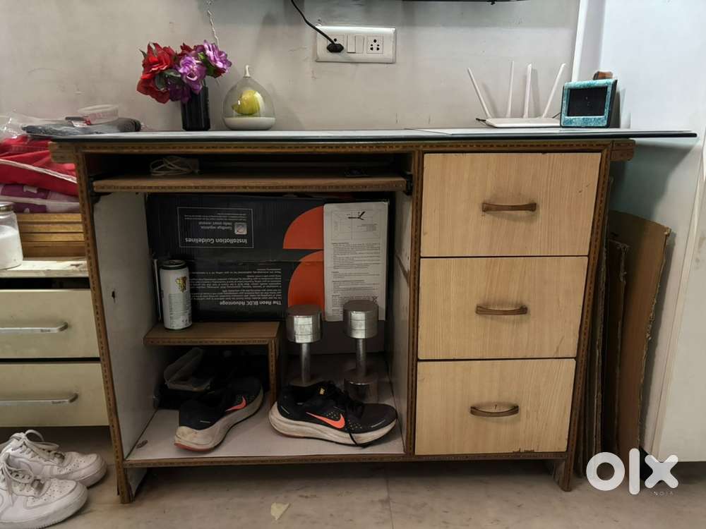 Computer/Study Table