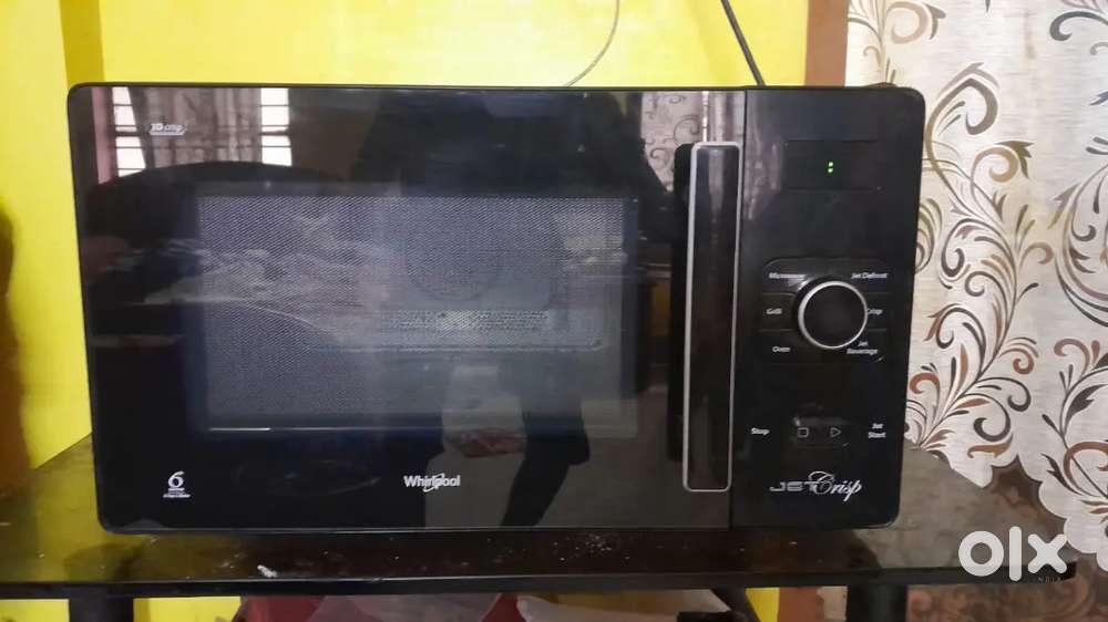 Whirlpool Microwave Oven