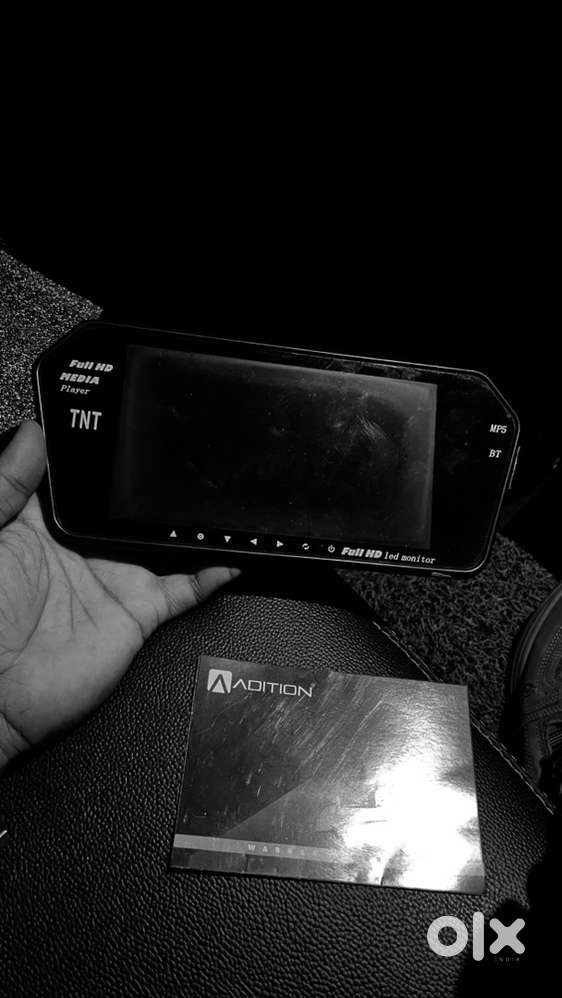 Full HD Car Media Player with Bluetooth (Screen)