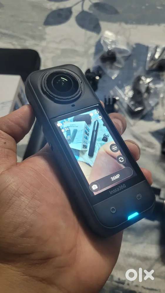 Insta360 X5 with Motorcycle Accessories Bundle and Insta 360 1m Stick