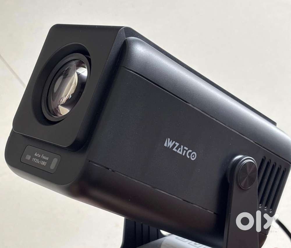 Projector pro automatic focus