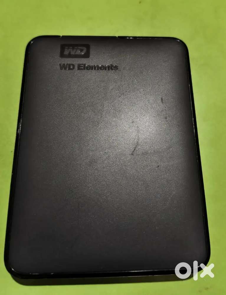 WB Elements 1 TB External Hard Drive