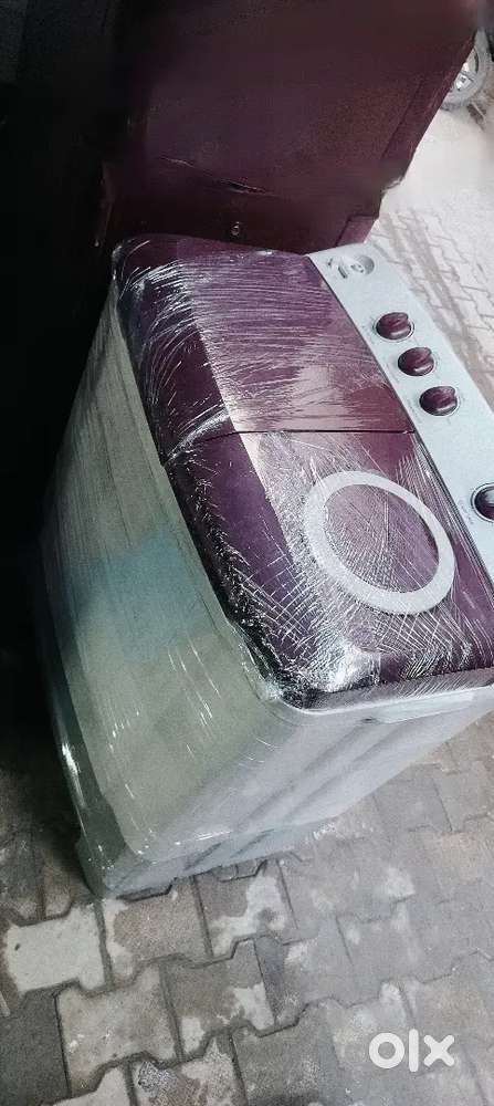 8 kg capacity Samsung company semi automatic washing machine working