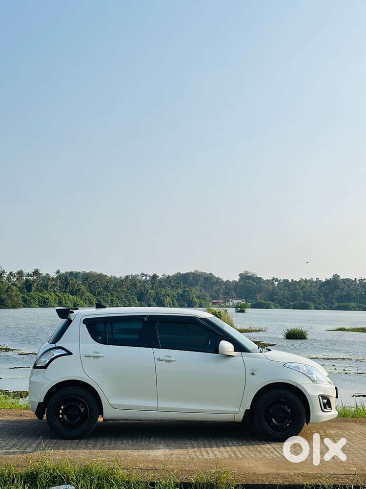Maruti Suzuki Swift 2017 Petrol 38400 Km Driven