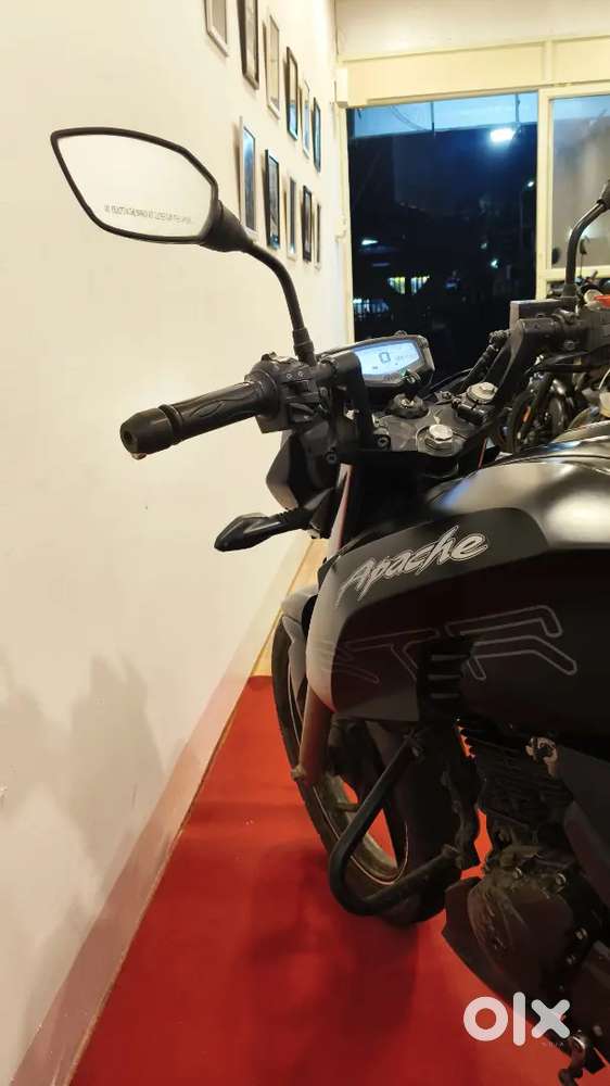 Fix price Apache RTR 200 4V / YAMAHA / triumph/ sports bike for sale
