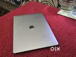 Apple Macbook i9 32GB 2TB 5.5GB Graphic 15inch Touchbar Retina Display