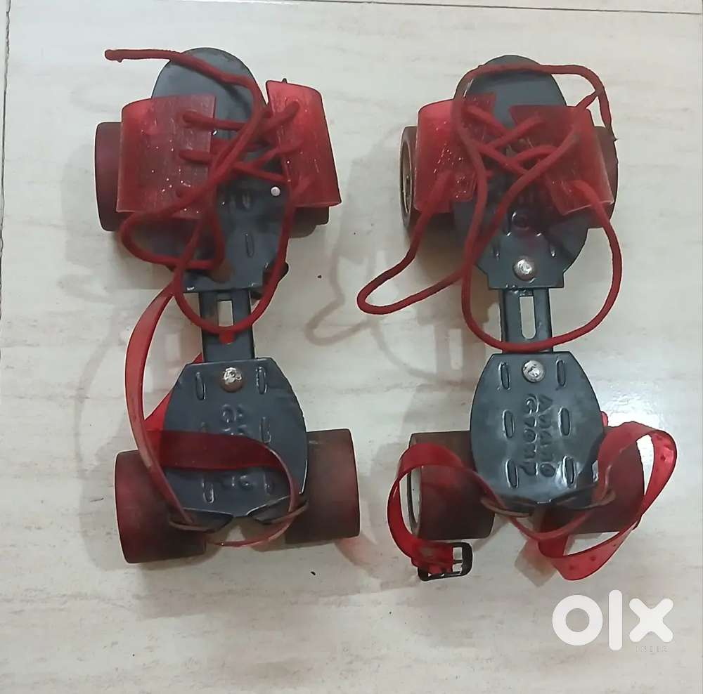 Guru Roller Skates