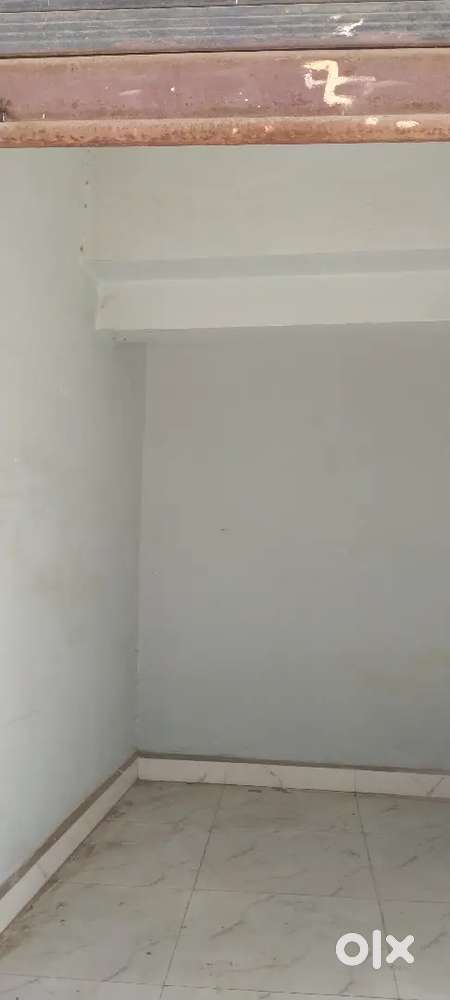 Shop available for rent
