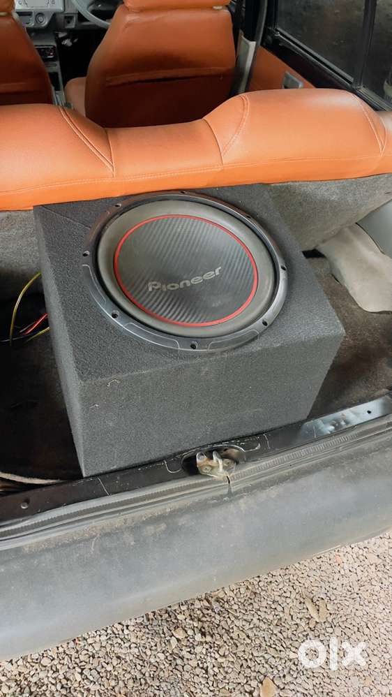 Sub boofer and amplifier