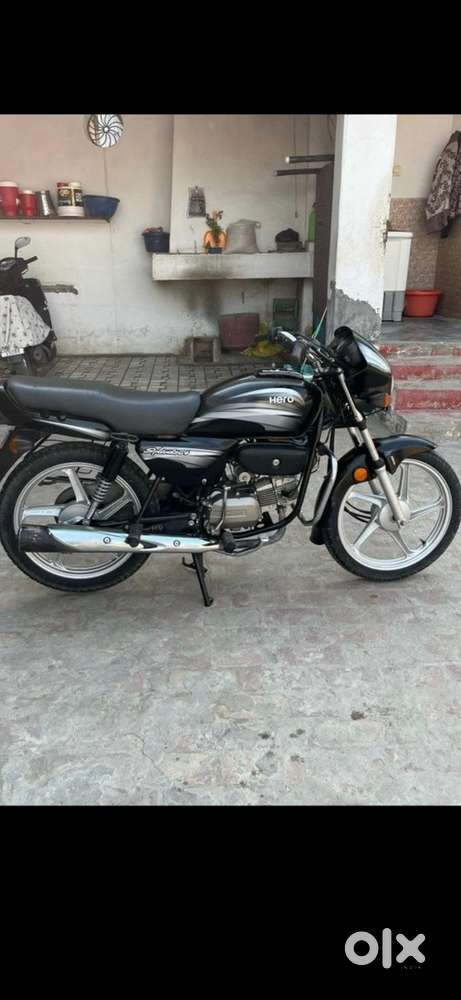 Splendor plus 2019 model for sale.