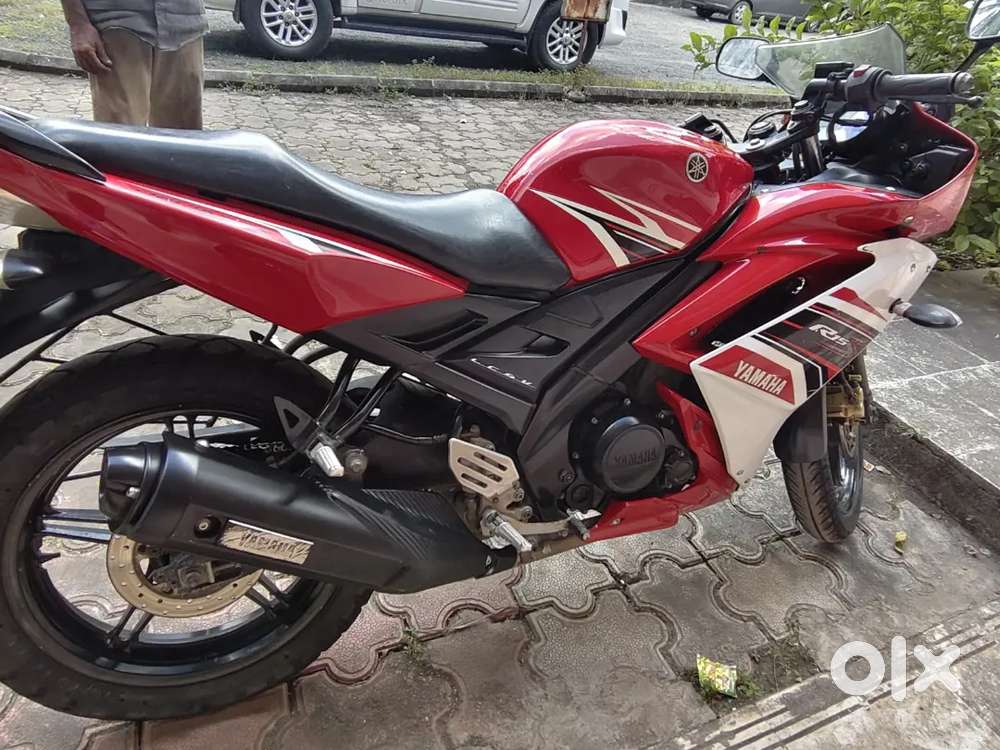 Yamaha R15