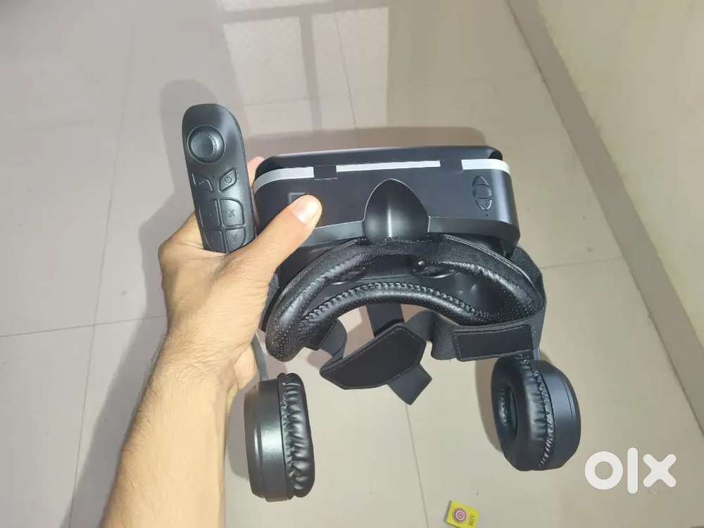 Irusu Play VR Ultra 3D VR Headset for Mobile - Virtual Reality Headset