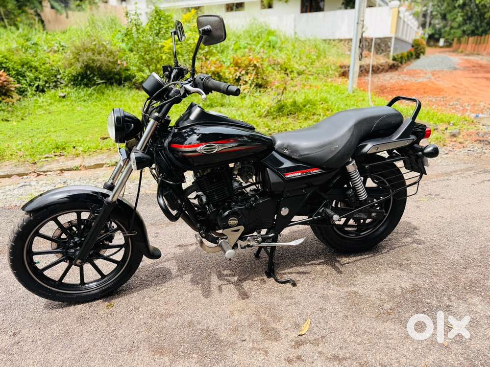 2016 AVENGER STREET 220 GOOD LOOK
