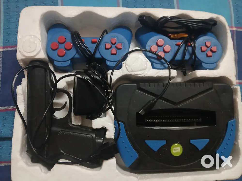 Old games console with gun remote