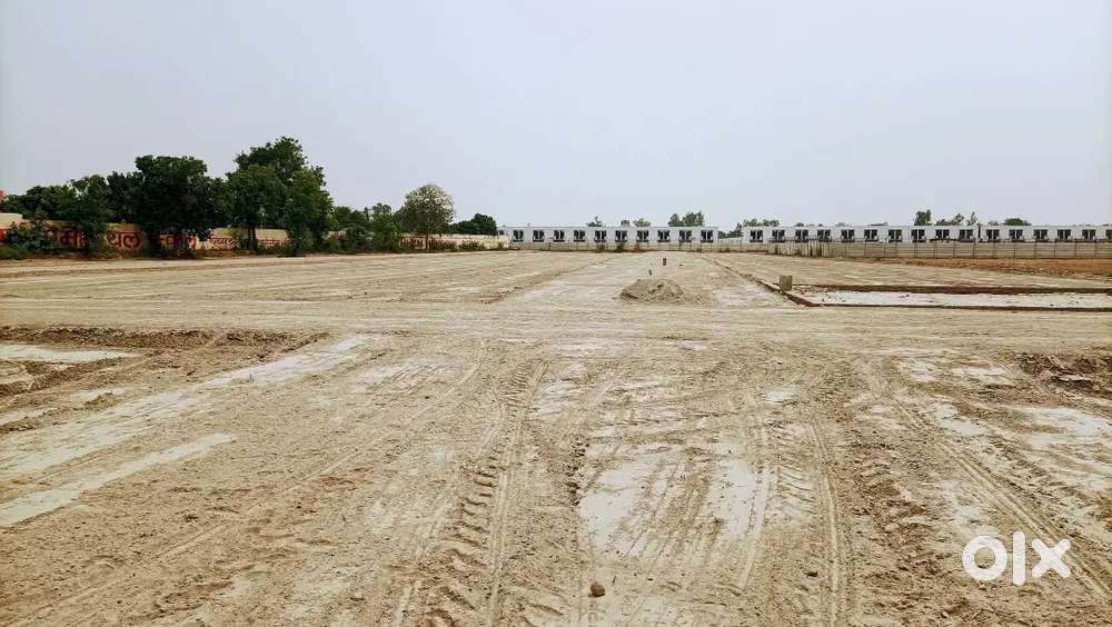 बुलडोजर प्रूफ प्रोजेक्ट गोसाईगंज मार्केट के पास जिलापंचायत से अप्रूव्ड