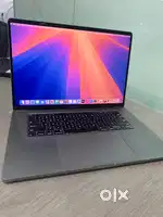 Macbook pro A2141  2019  16inch Core i9  32GB 512GB SSD Warranty