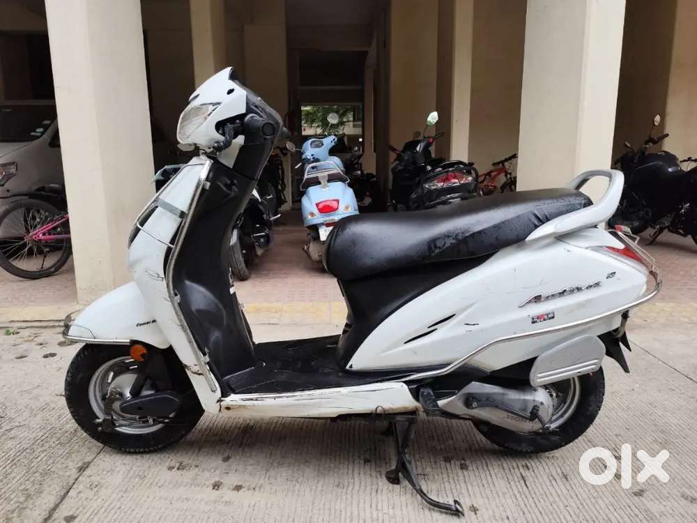 5G 2020 model Activa argent sel