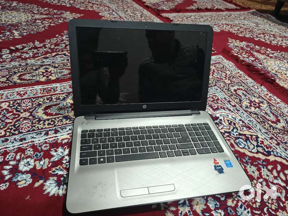 Hp pavilion laptop (i3 , 8gb Ram , 256ssd)