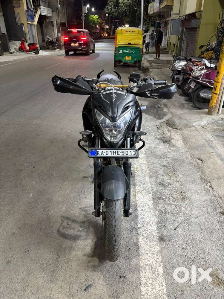 Bajaj pulsar ns 200 cc