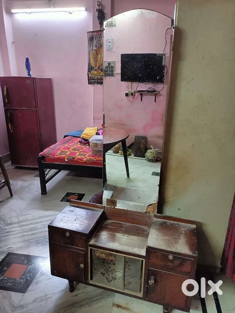 Wooden Dressing Table