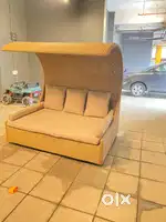 Sofa with 5 pillow