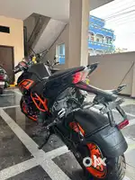 Excellent condition, well maintained showroom track available