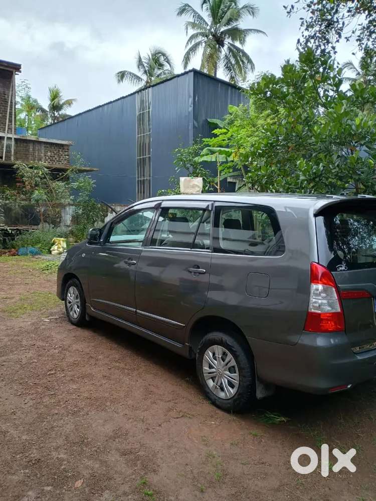 Toyota Innova 2014  December 29 model Diesel 91000 Km Driven