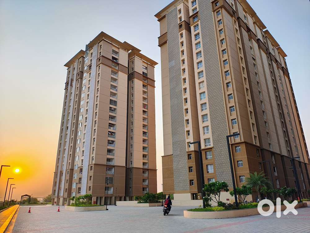 2 Bhk - Finanical district- Hillcrest