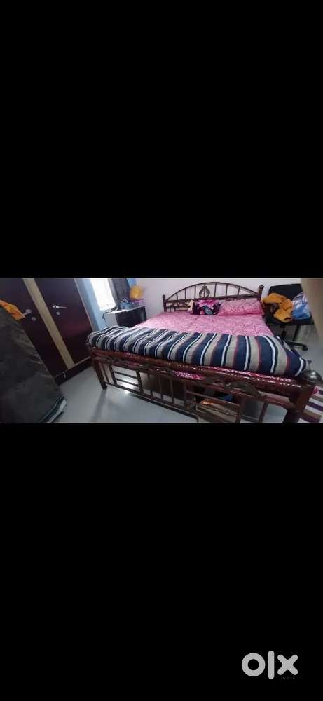 IRON BED 3500 STUDY TABLE 2500 COMPUTER TABLE 500