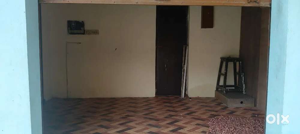 Shop rented semi furnished