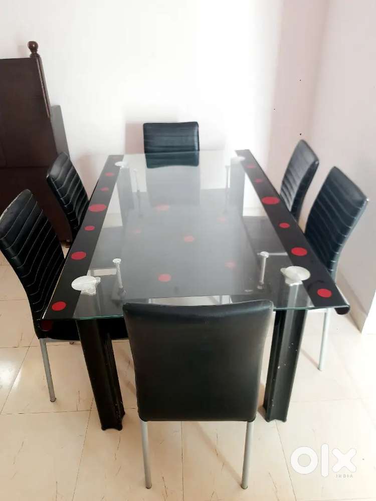 6-Seater Glass Dining Table with Chairs – Good Condition