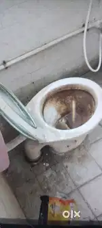 Bathroom clening