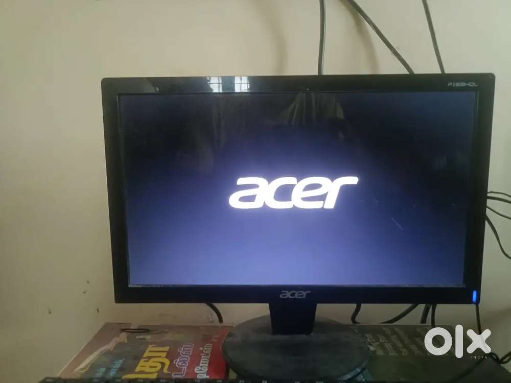 Urgent sale Basic model computer, working and neet condition