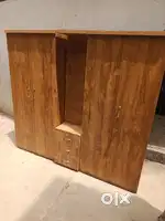 Brand new 5 door wardrobe (free delivery)