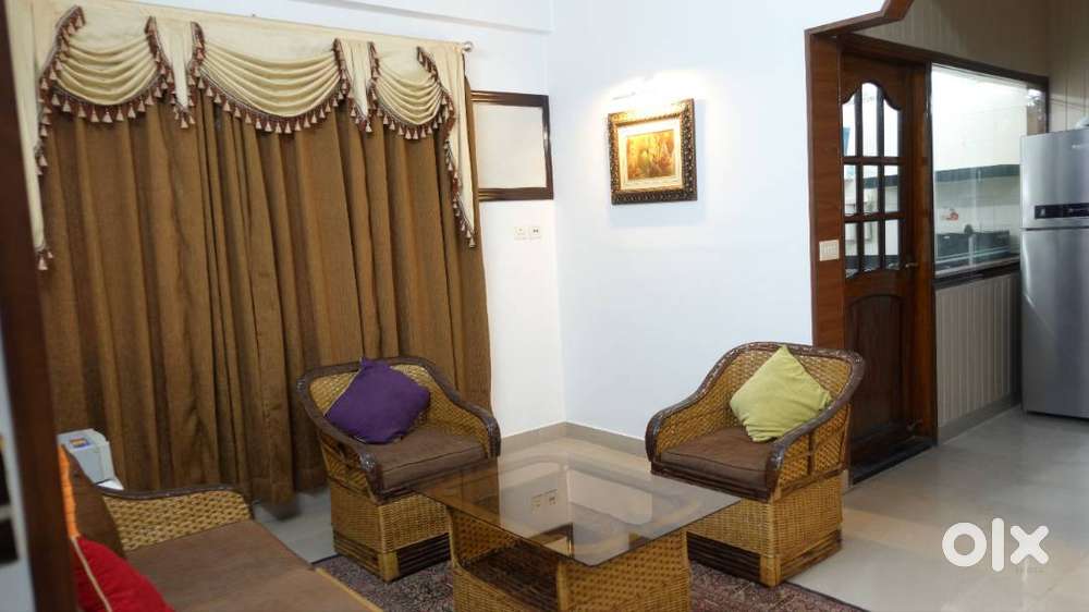 FLAT RENT IN HILL CART ROAD PRIME LOCATION