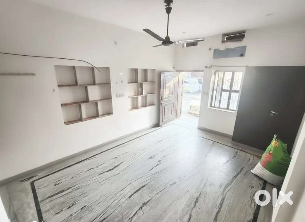 2BHK Seperate floor with open terrace available for rent.